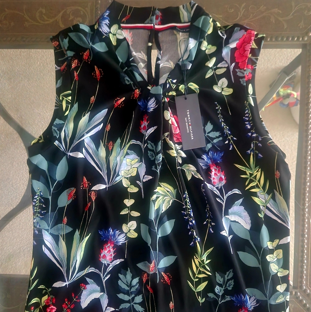 Tommy Hilfiger Sleeveless Floral Blouse *New👌M